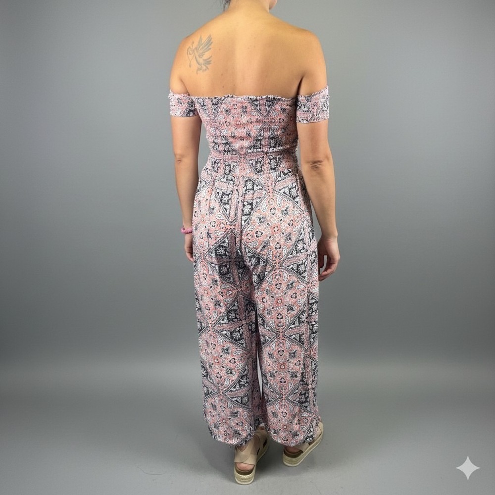 REBELLION‎ Off Shoulder Smocked Wide Leg Romper Jumpsuit Womens L Boho NWT - Picture 3 of 8